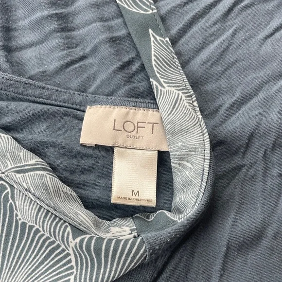 LOFT Blue Floral Short Sleeve Blouse - Picture 6 of 6